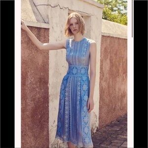 Costarellos baby blue sleeveless Lace chiffon Guipure midi dress 42